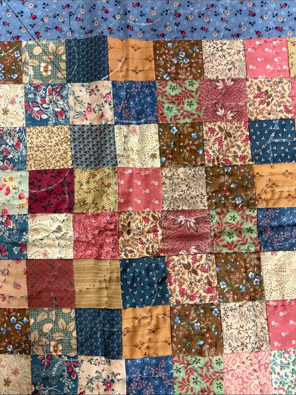 Vintage (unfinished) Lap Quilt 23x28